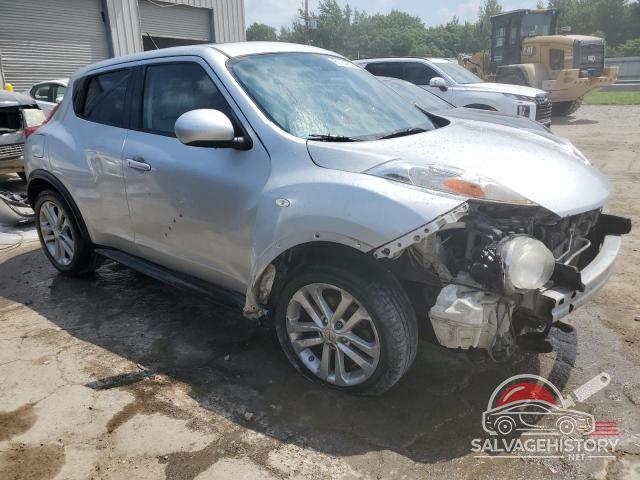 JN8AF5MV0DT208992 2013 NISSAN JUKE photo no. 4