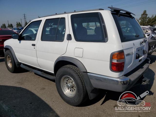 JN8AR05S3WW285694 1998 NISSAN PATHFINDER photo no. 2