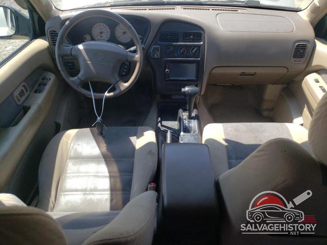 JN8AR07S1YW413592 2000 NISSAN PATHFINDER photo no. 8