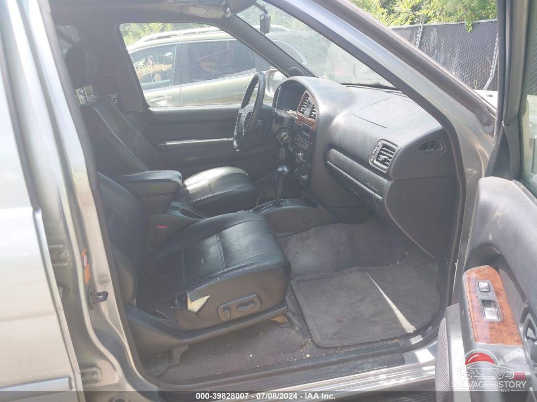 JN8DR09Y61W608270 2001 NISSAN PATHFINDER photo no. 5