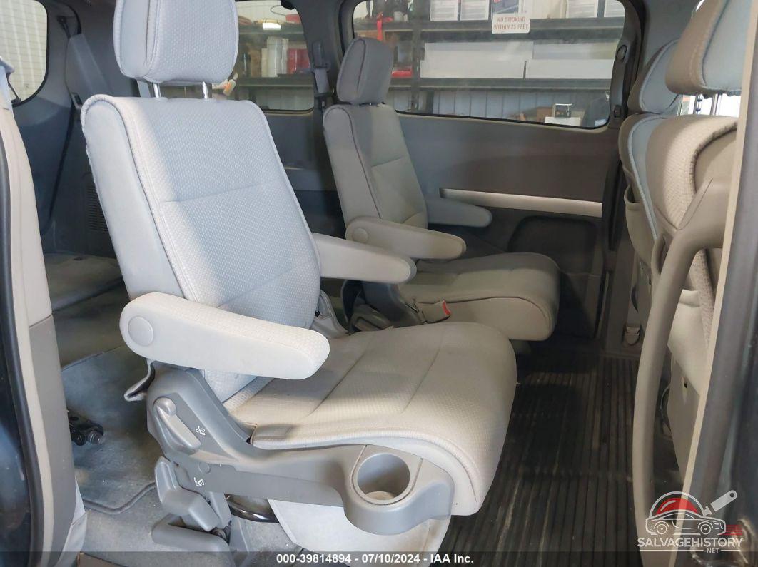 5N1BV28UX9N100356 2009 NISSAN QUEST photo no. 8