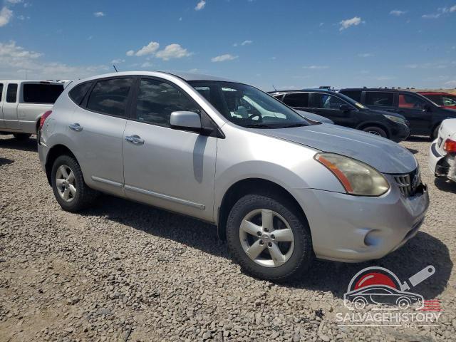 JN8AS5MT8DW530952 2013 NISSAN ROGUE photo no. 4