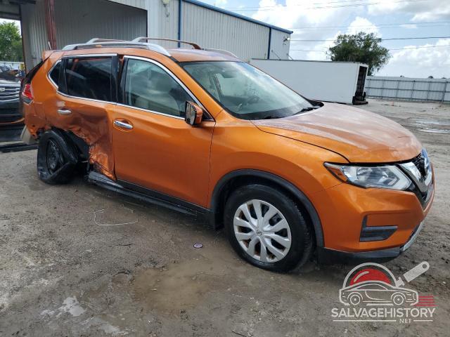 JN8AT2MTXHW131994 2017 NISSAN ROGUE photo no. 4