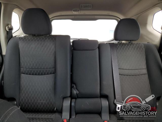 KNMAT2MT1HP568188 2017 NISSAN ROGUE photo no. 10