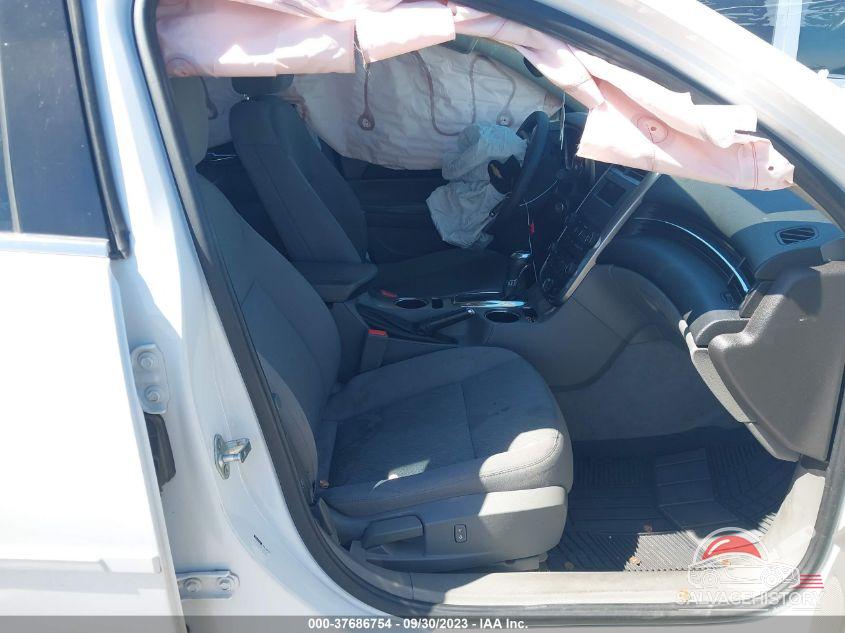 5N1AT2MV8JC715844 2018 NISSAN ROGUE photo no. 5