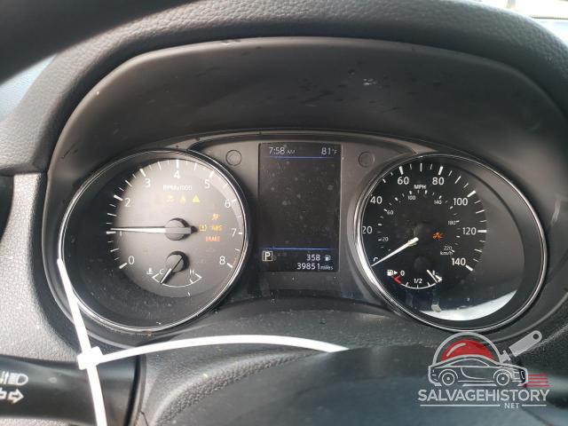 5N1AT2MV9JC791962 2018 NISSAN ROGUE photo no. 9