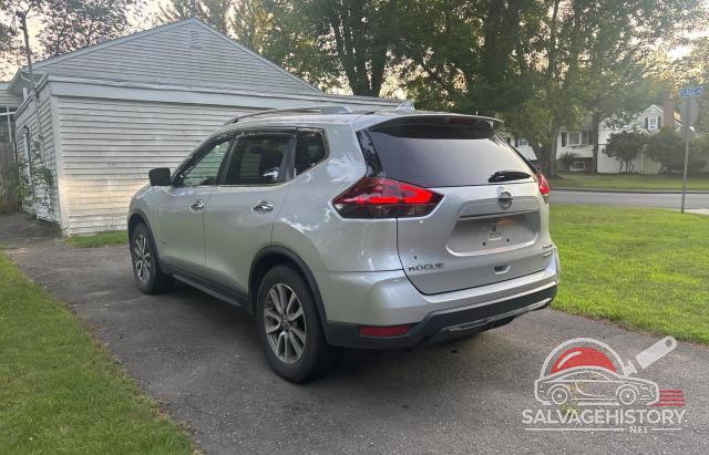 5N1ET2MV9JC826310 2018 NISSAN ROGUE photo no. 3