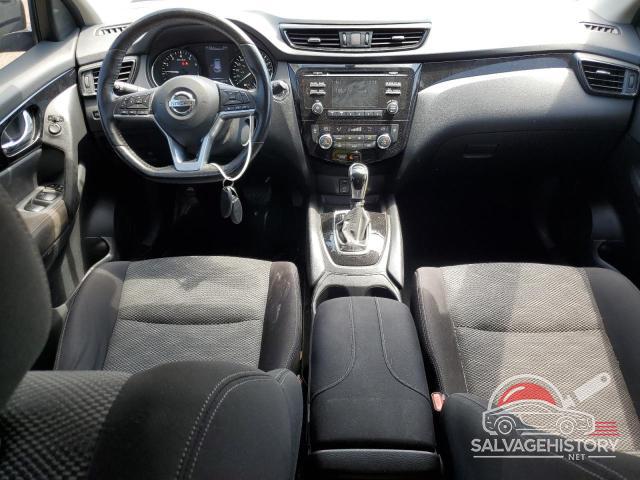 JN1BJ1CP0JW189710 2018 NISSAN ROGUE photo no. 8