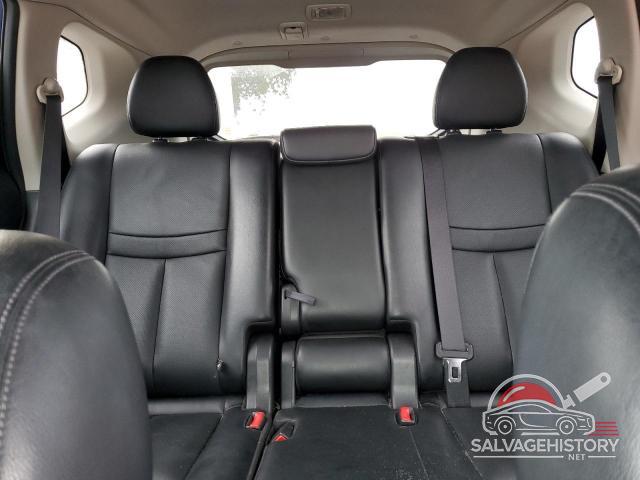 JN8AT2MV7JW319430 2018 NISSAN ROGUE photo no. 10