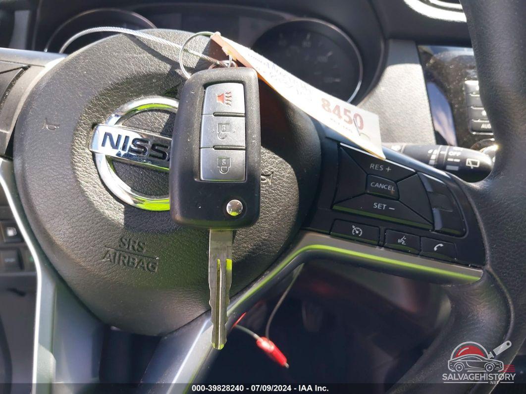 KNMAT2MT1JP614401 2018 NISSAN ROGUE photo no. 11