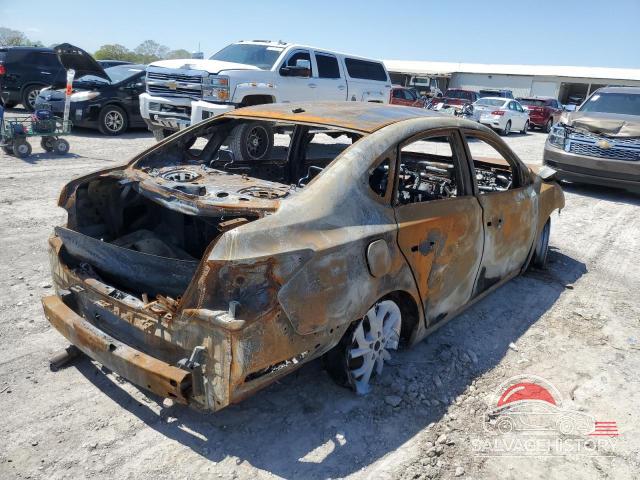 3N1AB7AP0FY267739 2015 NISSAN SENTRA photo no. 3