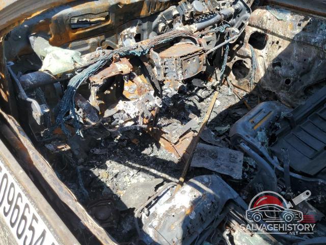 3N1AB7AP0FY267739 2015 NISSAN SENTRA photo no. 8