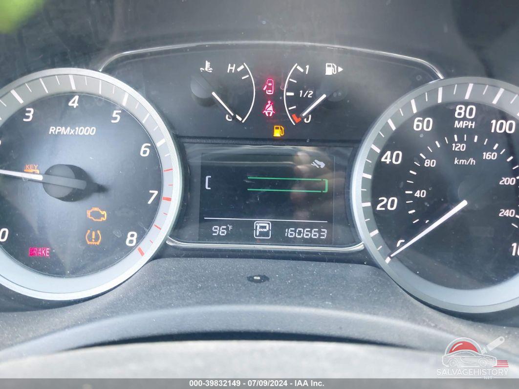 3N1AB7AP4FY233576 2015 NISSAN SENTRA photo no. 7