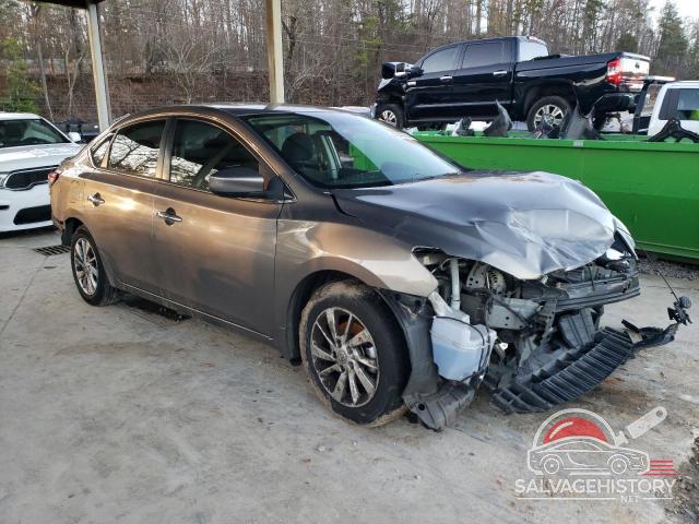 3N1AB7AP5FY245039 2015 NISSAN SENTRA photo no. 4