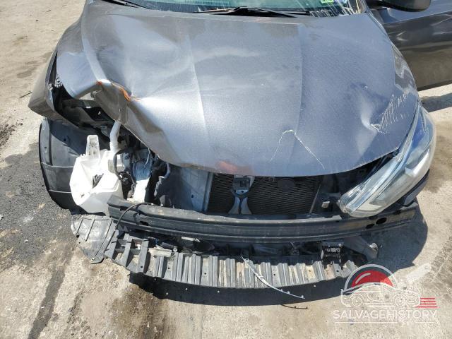 3N1AB7AP2JL620438 2018 NISSAN SENTRA photo no. 11