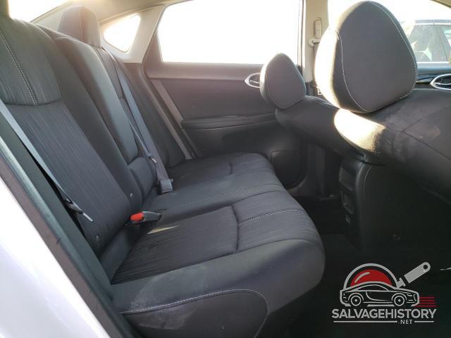 3N1AB7AP3JY274595 2018 NISSAN SENTRA photo no. 10