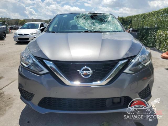 3N1AB7AP9JY335447 2018 NISSAN SENTRA photo no. 5