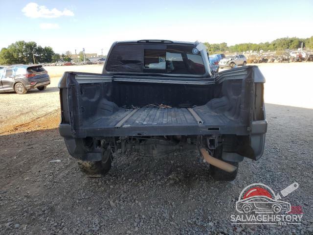 1N6AA1E57HN570147 2017 NISSAN TITAN photo no. 6