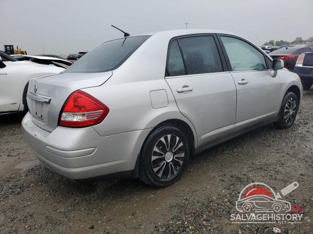 3N1BC11E98L399525 2008 NISSAN VERSA photo no. 3