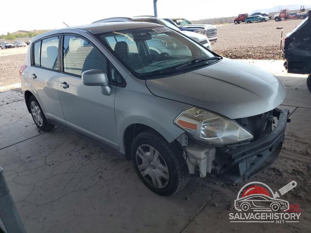 3N1BC1CP8BL407961 2011 NISSAN VERSA photo no. 4
