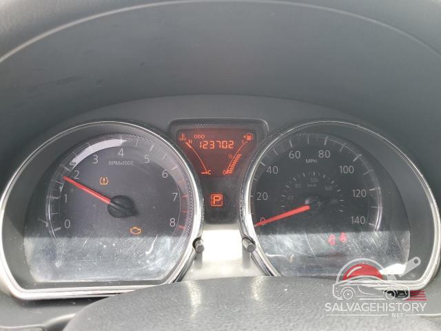 3N1CE2CP4FL437856 2015 NISSAN VERSA photo no. 9