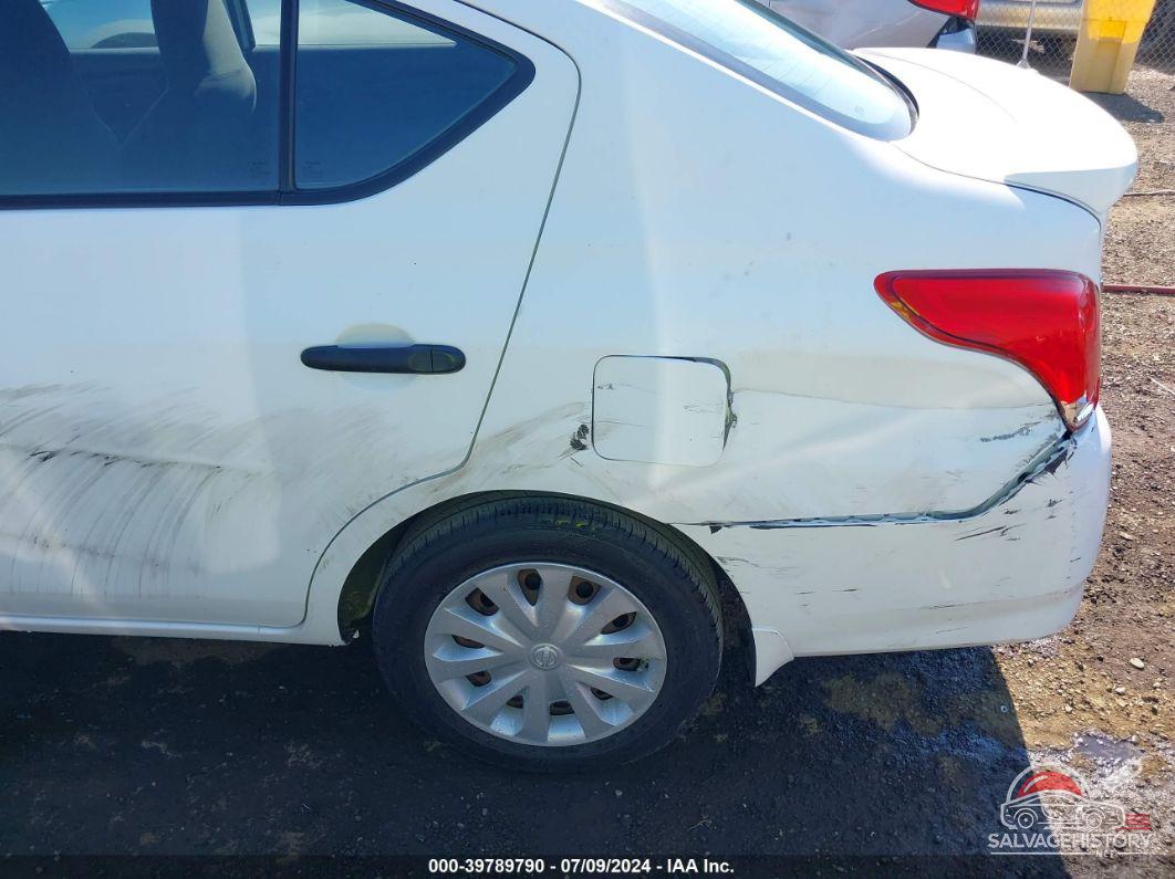 3N1CN7AP0FL828390 2015 NISSAN VERSA photo no. 6
