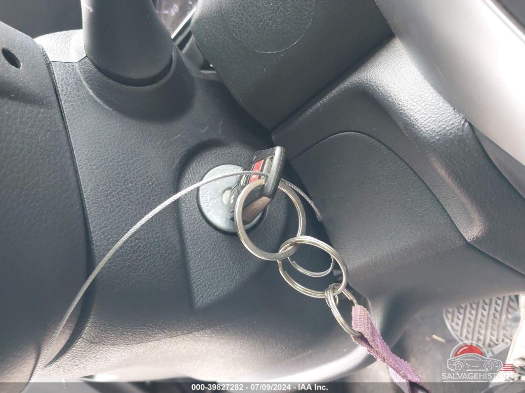 3N1CN7AP2GL860310 2016 NISSAN VERSA photo no. 11