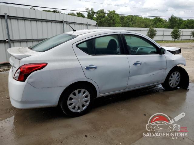 3N1CN7AP3HL876792 2017 NISSAN VERSA photo no. 3