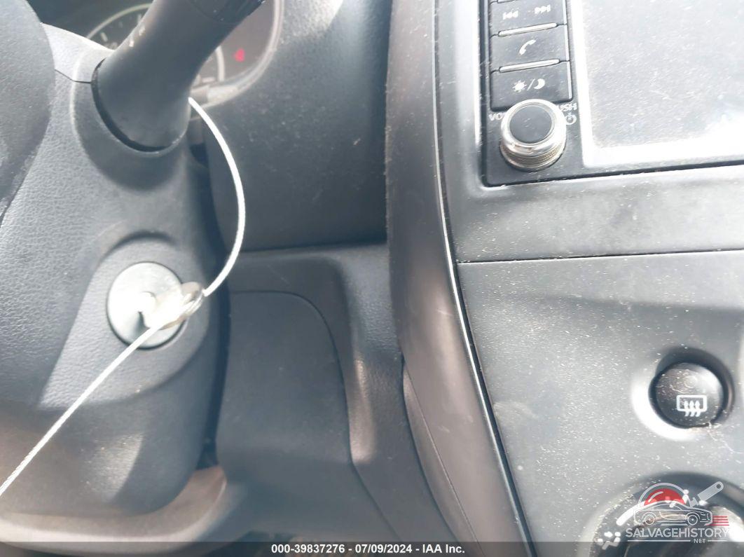 3N1CN7AP2JL887613 2018 NISSAN VERSA photo no. 11