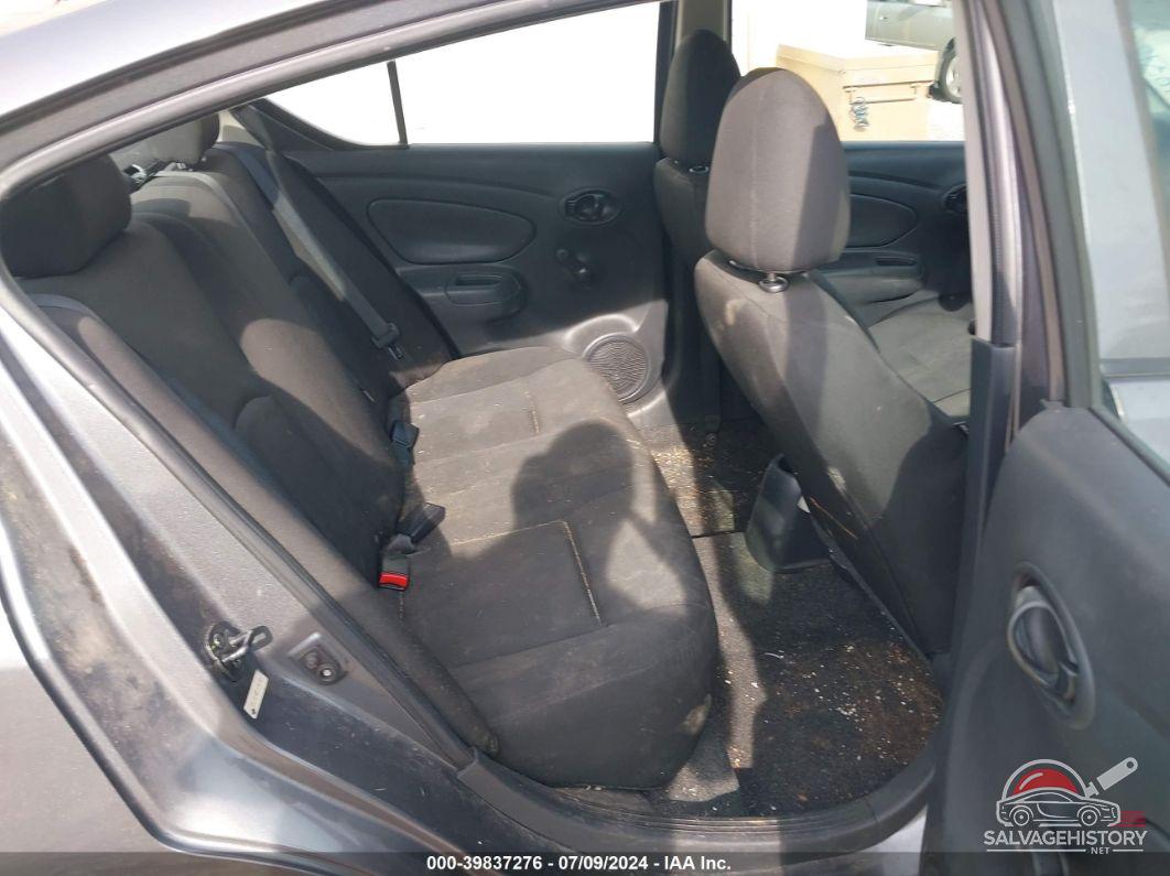 3N1CN7AP2JL887613 2018 NISSAN VERSA photo no. 8