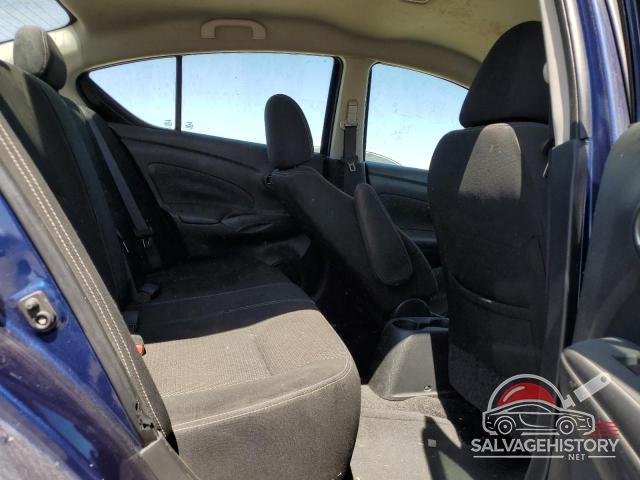 3N1CN7AP4JL871705 2018 NISSAN VERSA photo no. 10