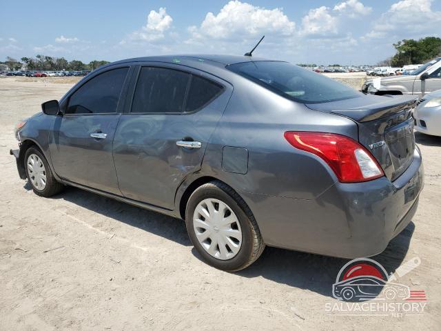 3N1CN7AP5JL806023 2018 NISSAN VERSA photo no. 2