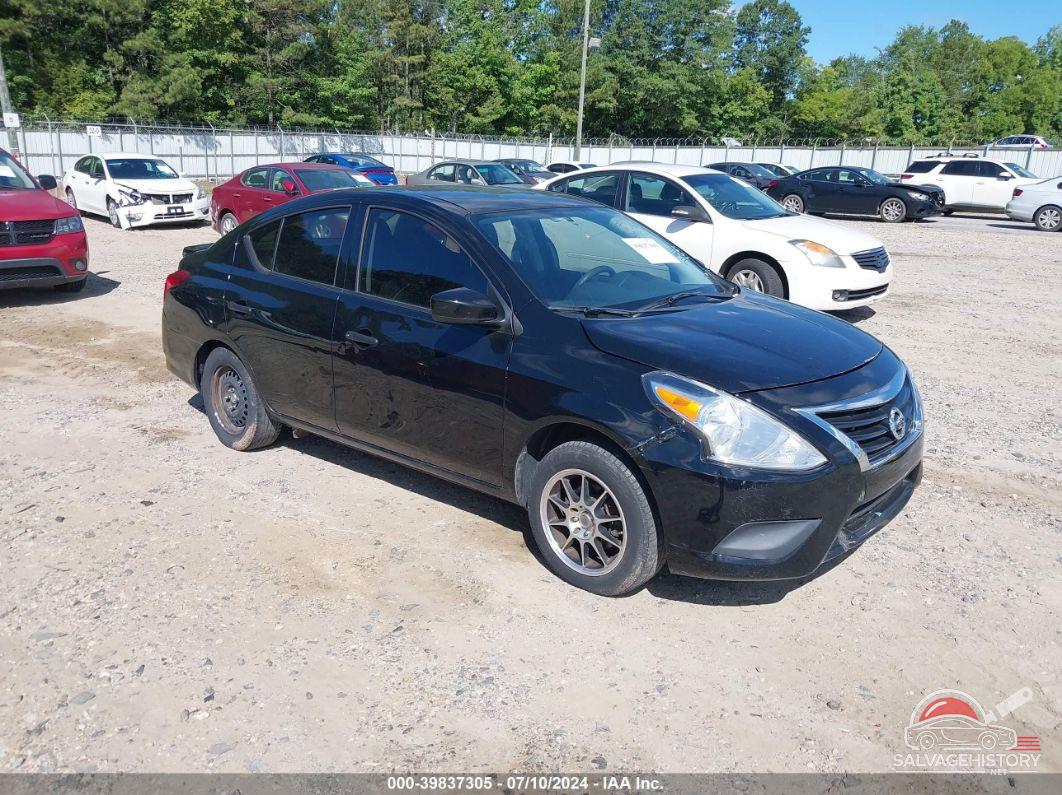 3N1CN7AP8JL879984 2018 NISSAN VERSA photo no. 2