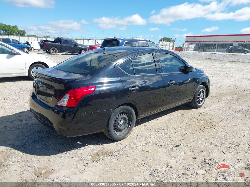 3N1CN7AP8JL879984 2018 NISSAN VERSA photo no. 4