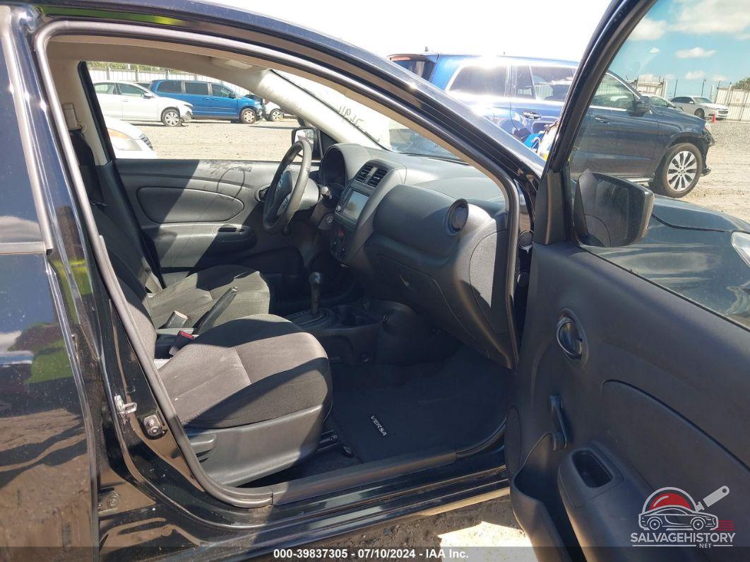 3N1CN7AP8JL879984 2018 NISSAN VERSA photo no. 5