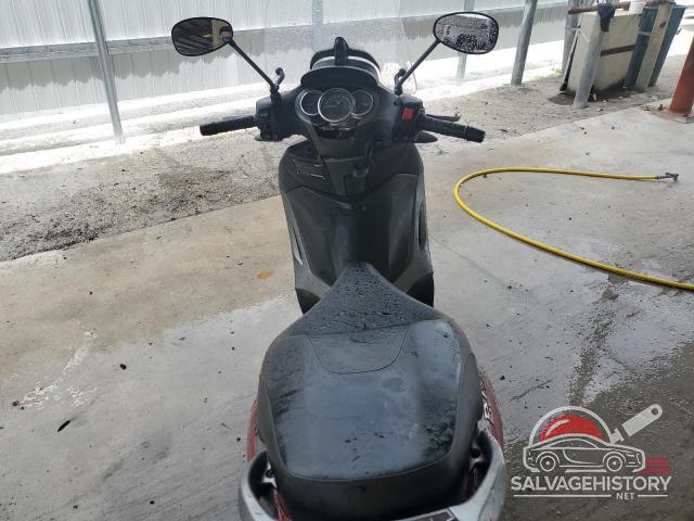 ZAPMA20SXH5000130 2017 PIAGGIO MOTORCYCLE photo no. 6