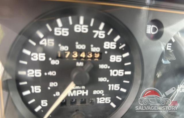 2P4FH5534LR684043 1990 PLYMOUTH MINIVAN photo no. 8