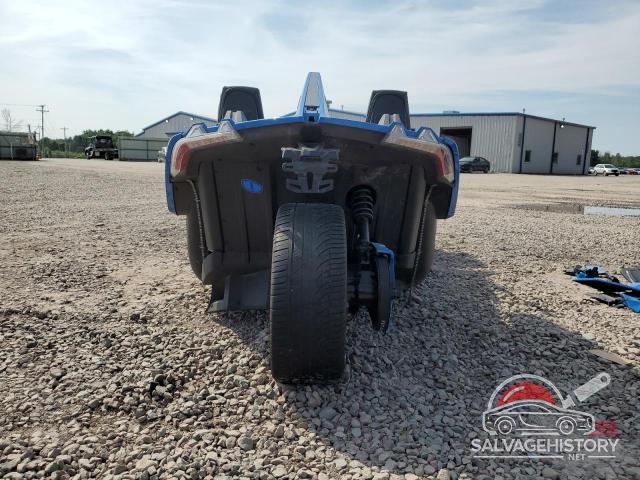 57XAAPHD9L8137193 2020 POLARIS SLINGSHOT photo no. 4