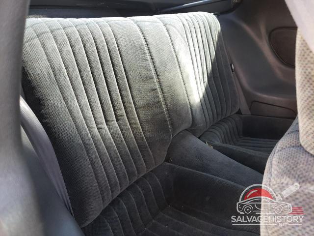 2G2FS22K622171887 2002 PONTIAC FIREBIRD photo no. 10