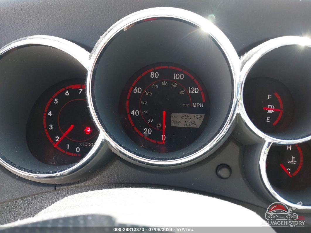5Y2SL628X4Z445398 2004 PONTIAC VIBE photo no. 7