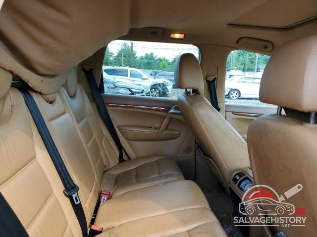WP1AB29P24LA70225 2004 PORSCHE CAYENNE photo no. 11