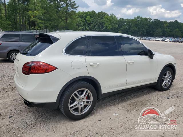 WP1AB2A25CLA45673 2012 PORSCHE CAYENNE photo no. 3