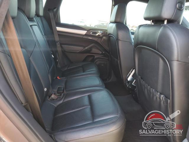 WP1AD2A22DLA79260 2013 PORSCHE CAYENNE photo no. 10