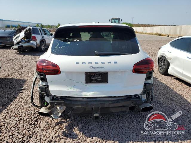 WP1AA2A21HKA84129 2017 PORSCHE CAYENNE photo no. 6