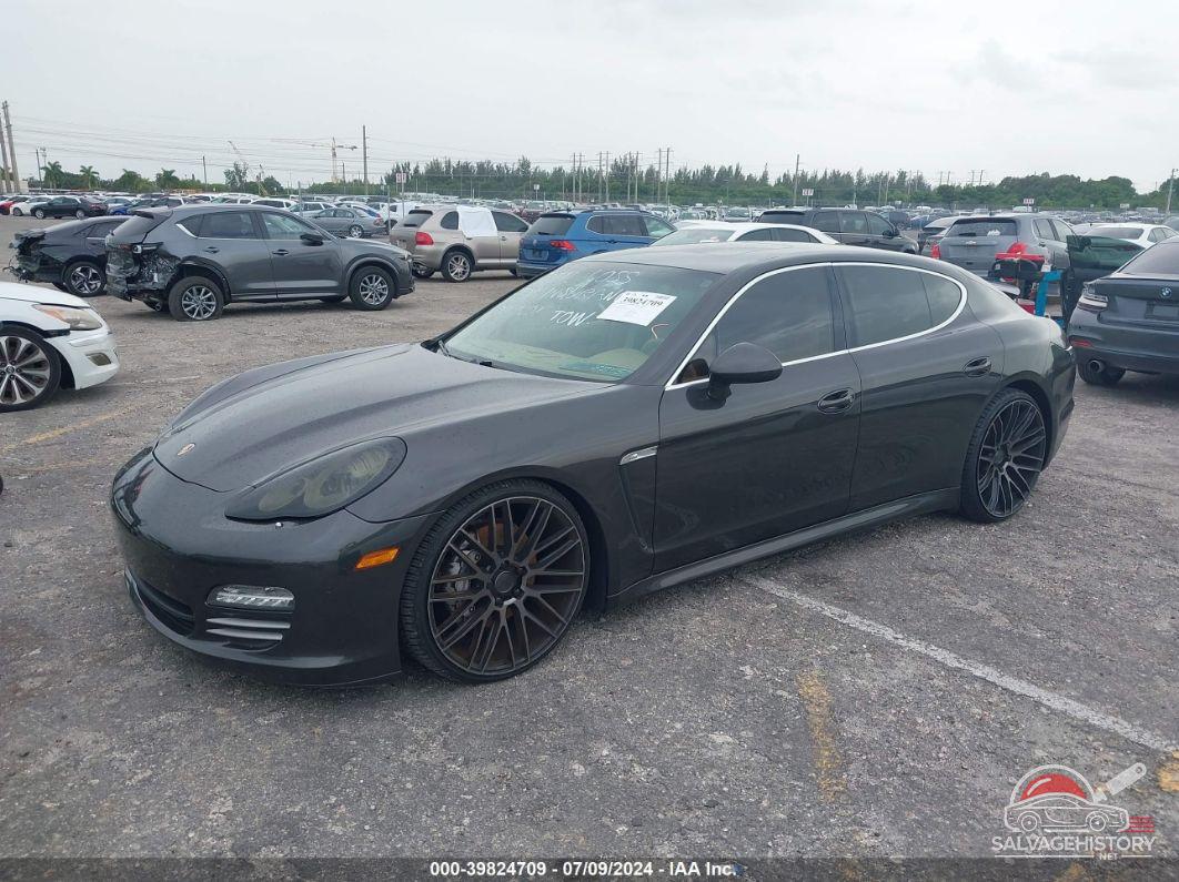 WP0AB2A76CL060292 2012 PORSCHE PANAMERA photo no. 2