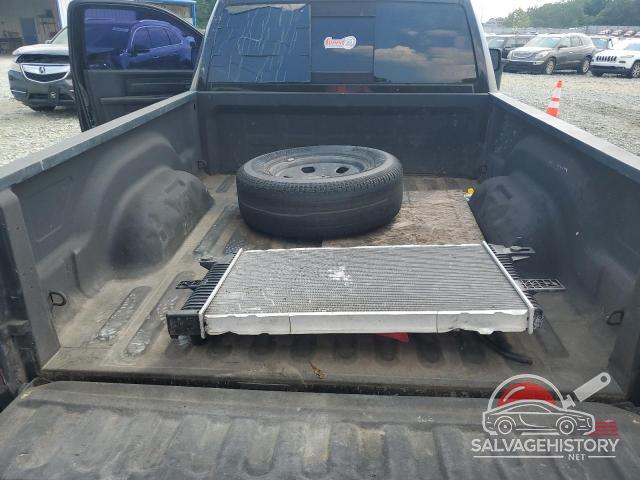 3C6JR7AT4JG252611 2018 RAM 1500 photo no. 10