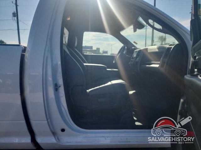 3C6JR6AG1KG584472 2019 RAM 1500 photo no. 5