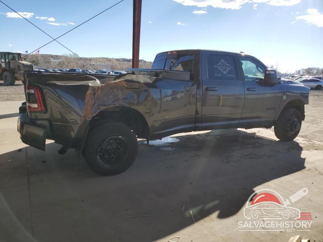 3C63RRHL3PG625673 2023 RAM 3500 photo no. 3