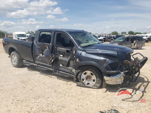 3C6UR5HL9JG396131 2018 RAM All Models photo no. 4