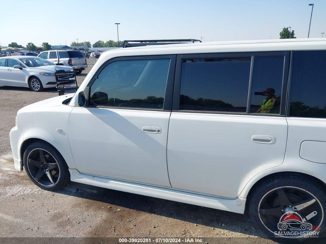 JTLKT324250212489 2005 SCION XB photo no. 6